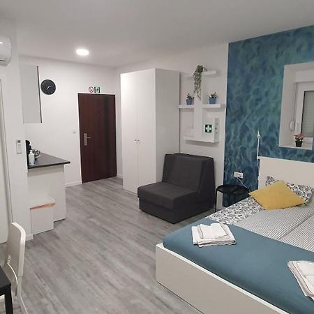 Apartmani Karlo ซาเกร็บ ภายนอก รูปภาพ