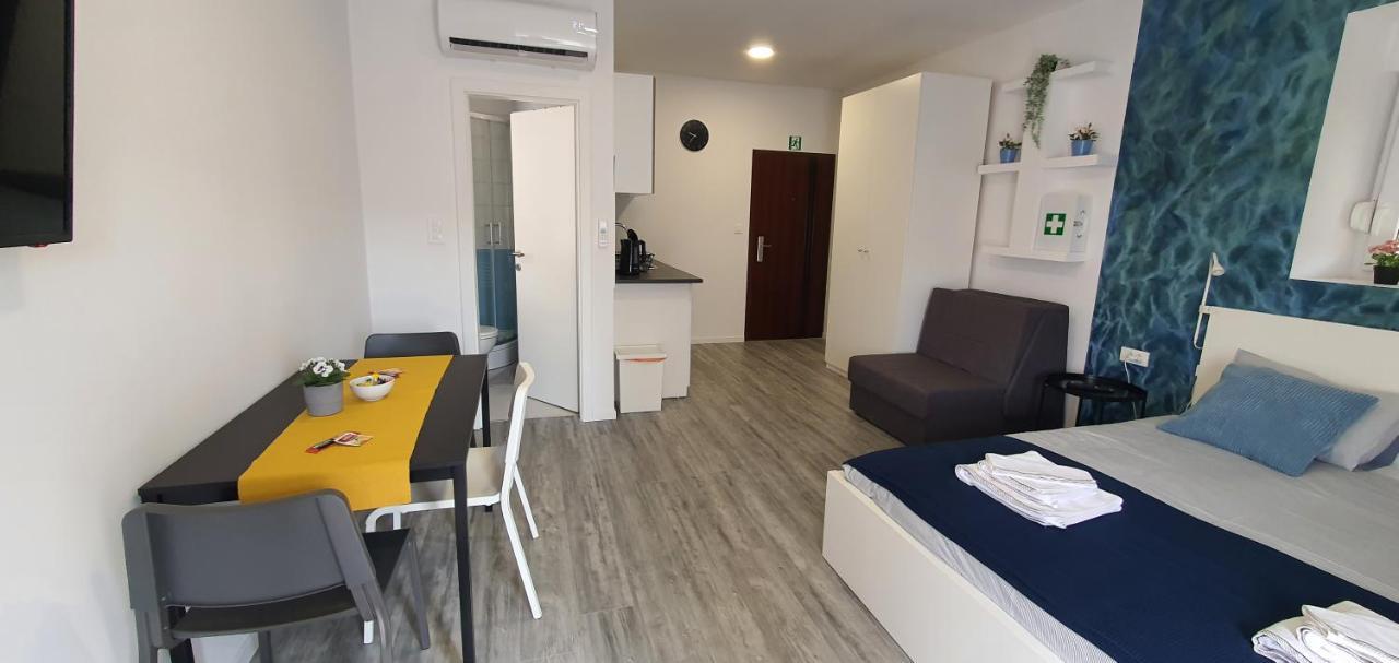 Apartmani Karlo ซาเกร็บ ภายนอก รูปภาพ