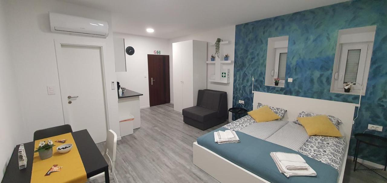 Apartmani Karlo ซาเกร็บ ภายนอก รูปภาพ