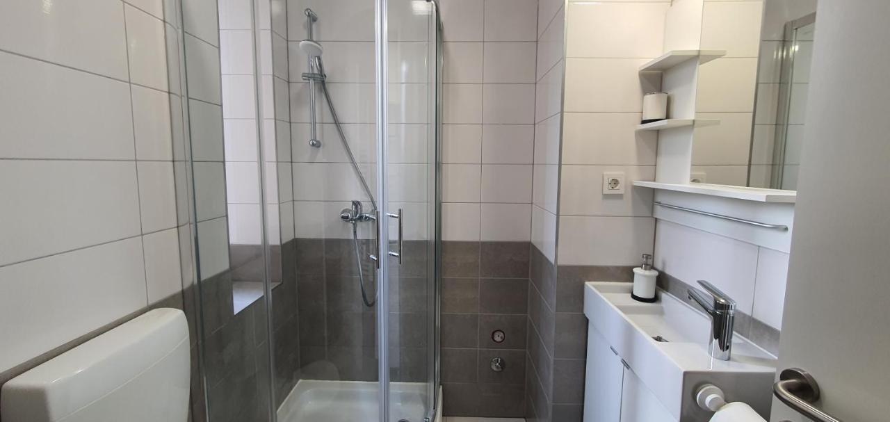 Apartmani Karlo ซาเกร็บ ภายนอก รูปภาพ