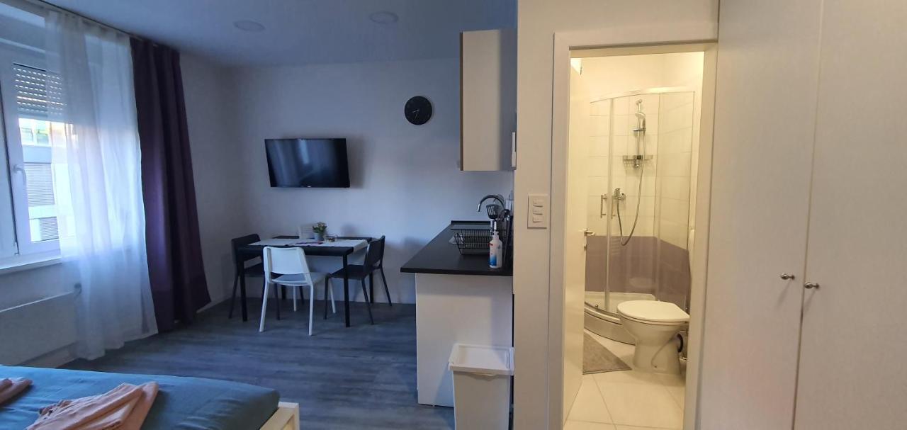 Apartmani Karlo ซาเกร็บ ภายนอก รูปภาพ