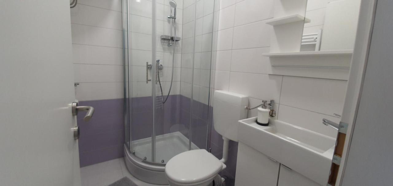 Apartmani Karlo ซาเกร็บ ภายนอก รูปภาพ