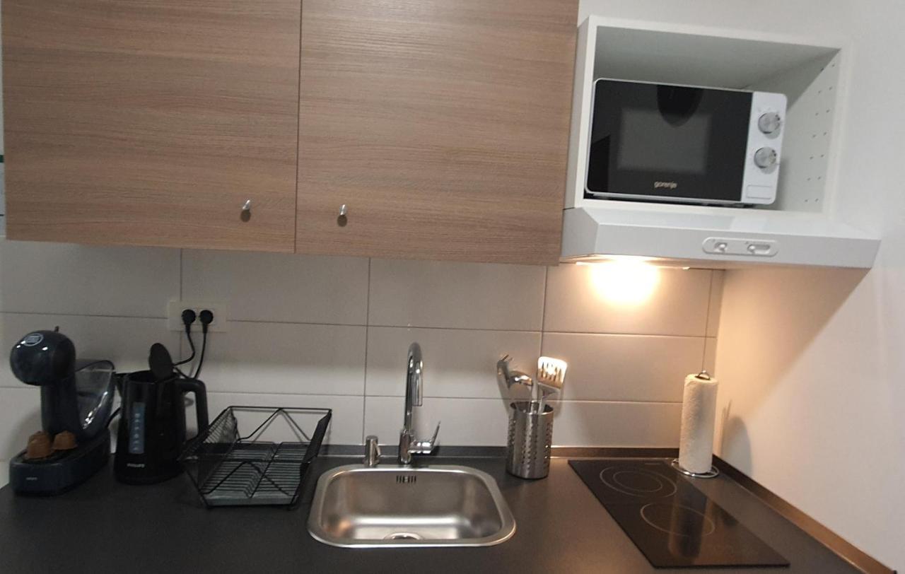 Apartmani Karlo ซาเกร็บ ภายนอก รูปภาพ