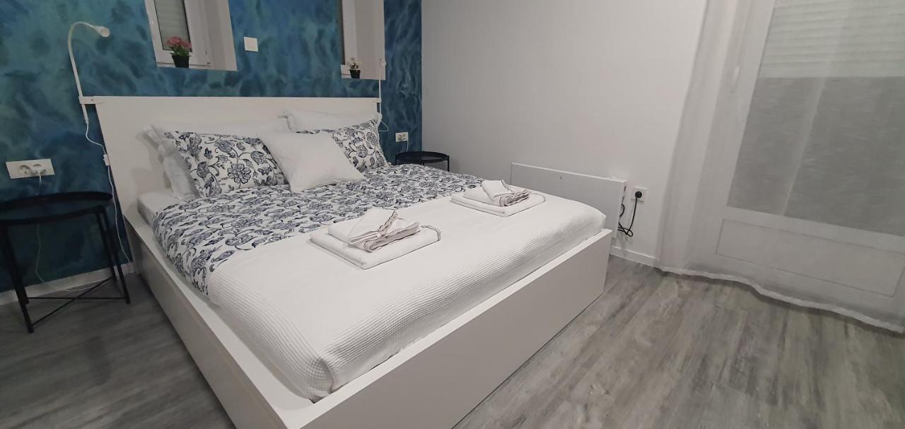 Apartmani Karlo ซาเกร็บ ภายนอก รูปภาพ