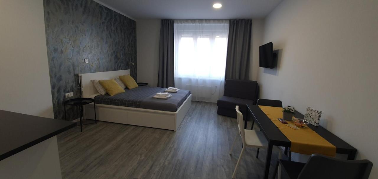 Apartmani Karlo ซาเกร็บ ภายนอก รูปภาพ