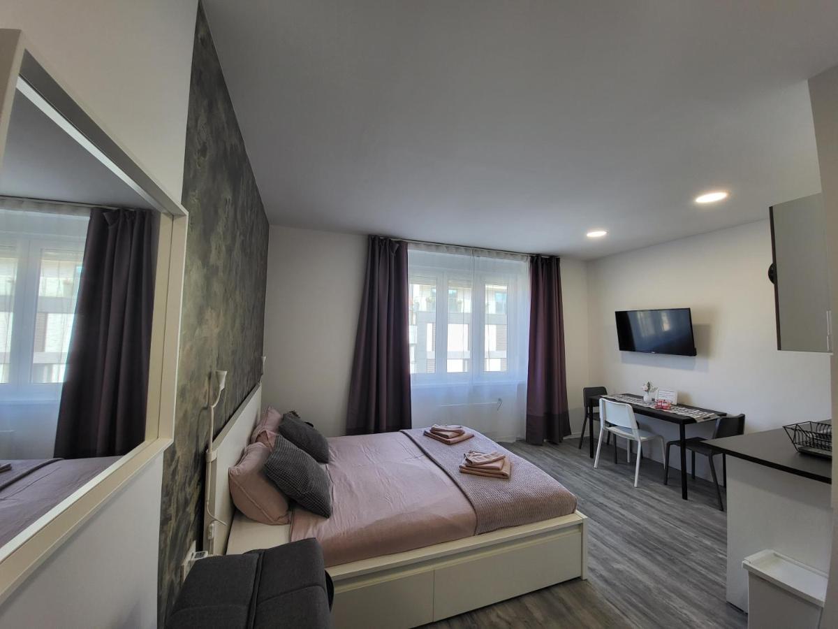 Apartmani Karlo ซาเกร็บ ภายนอก รูปภาพ