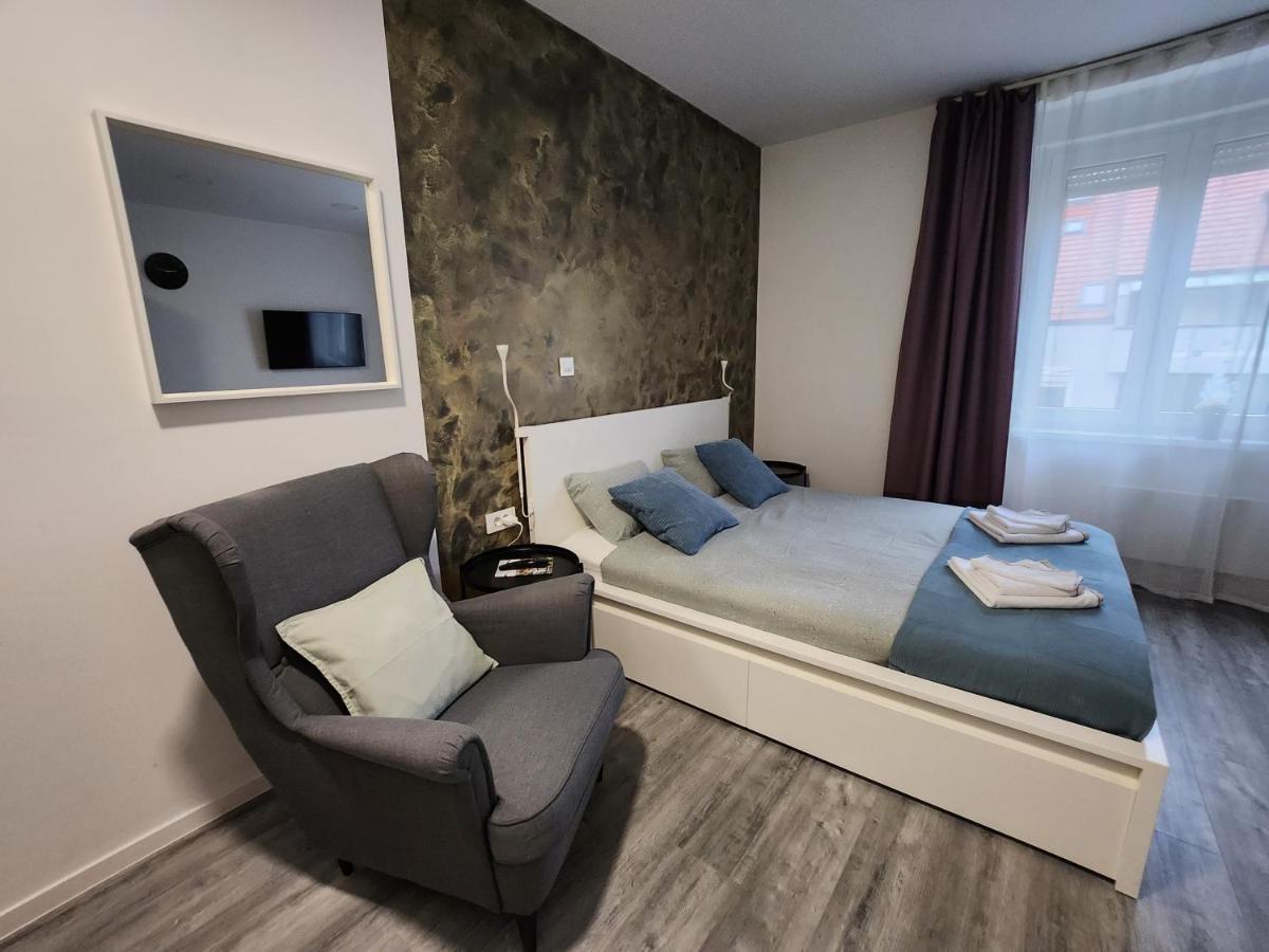 Apartmani Karlo ซาเกร็บ ภายนอก รูปภาพ