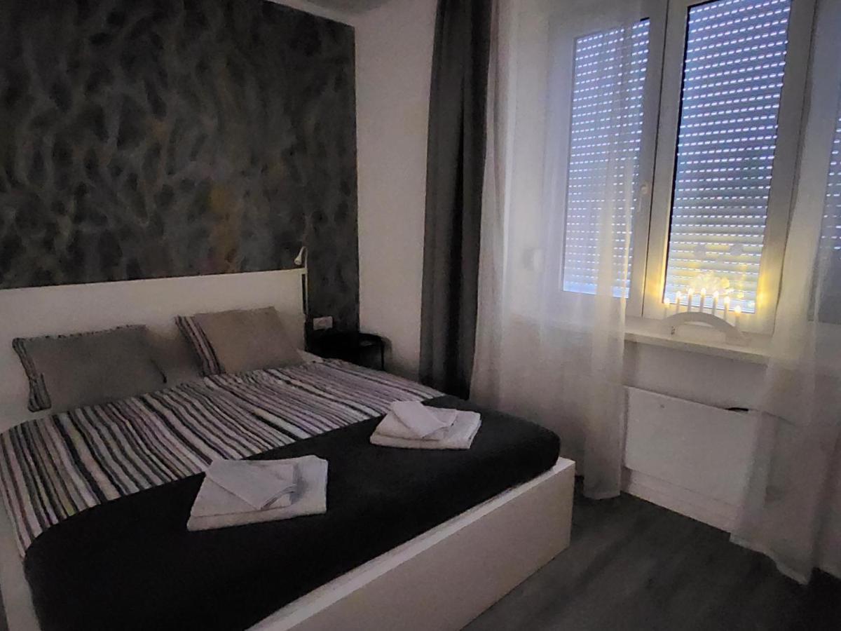 Apartmani Karlo ซาเกร็บ ภายนอก รูปภาพ