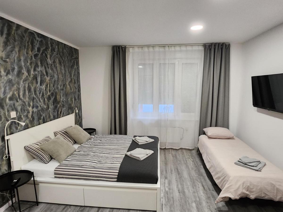 Apartmani Karlo ซาเกร็บ ภายนอก รูปภาพ